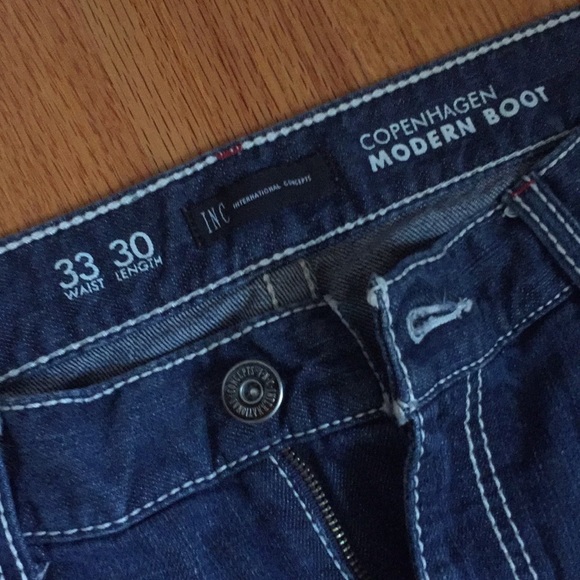 Jeans - Picture 2 of 3